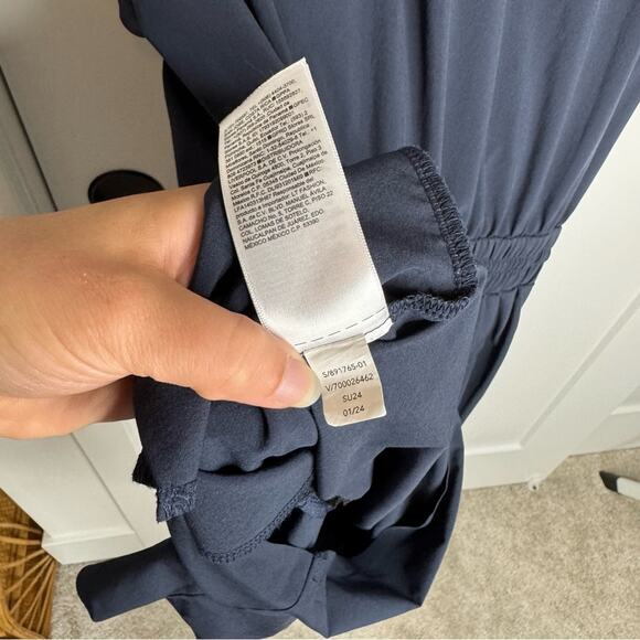 Athleta Avenue Romper Navy Blue Stretch Drawstring Collared Athletic Comfort S - Picture 7 of 7